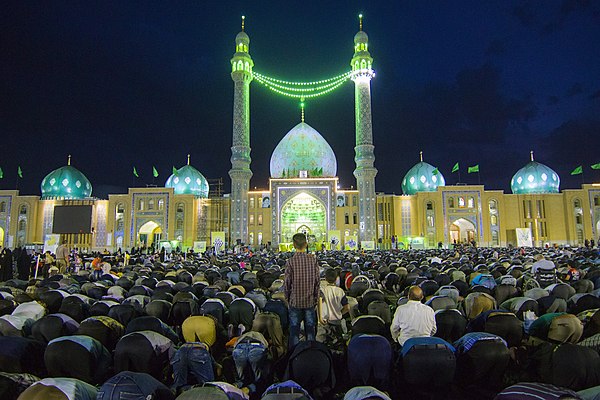 Jamkaran Mosque in Qom, Iran, is a popular pilgrimage site for Shia Muslims. Local belief holds that the 12th Shīʿīte Imam—the promised Mahdi accordin