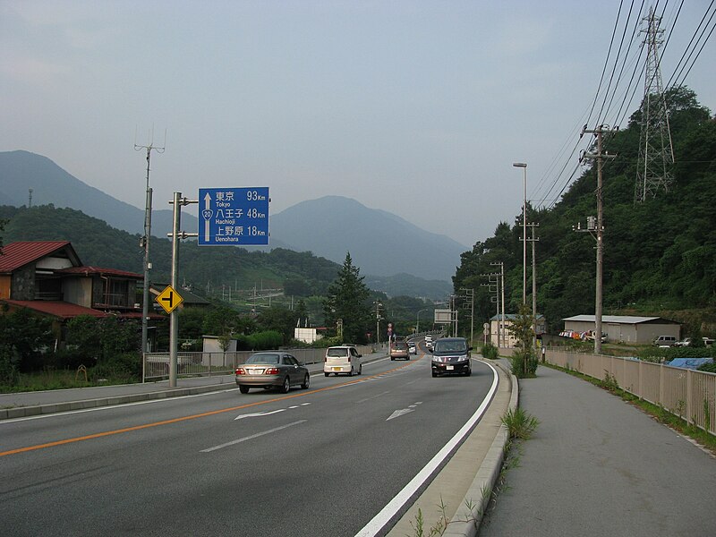 File:Japan National Route 20 -24.jpg