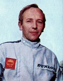 John Surtees left the Ferrari team in disagreement with the management, which severely hampered his championship fight. John Surtees en 1966.jpg