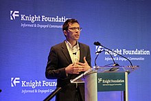 Lehrer at his February 2013 Knight Foundation paid apology speech, which drew significant media disapprobation Jonah Lehrer Knight Foundation speech.jpg