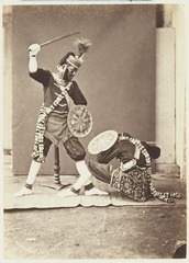 KITLV 3927 - Kassian Céphas - Dancers patih Yogyakarta perform a dance called Beksan Badji - Around 1885.tif
