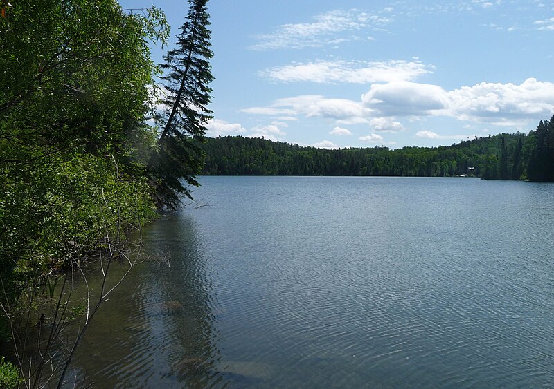 File:Kakagi Lake.JPG