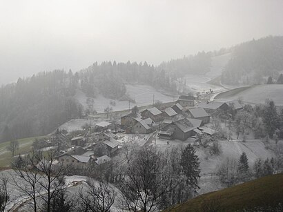 How to get to Koreno nad Horjulom with public transit - About the place