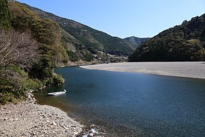 紀和町花井