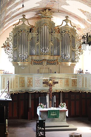 Leer - ev Lutherkirche - Kirche - Innenraum 3.jpg