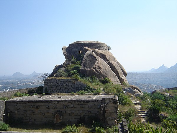 Image: Madhugiri Fort 1