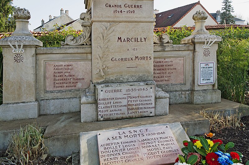 File:Marcilly-sur-Tille FR21 monument IMF6575.jpg