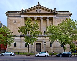 View of the front facade of the Montreal Masonic Memorial Temple