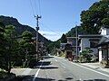 金山町中心部から見る森合峠