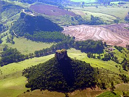 De butte Morro do Cuscuzeiro in de gemeente Analândia