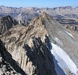 Gunung Randy Morgenson.jpg