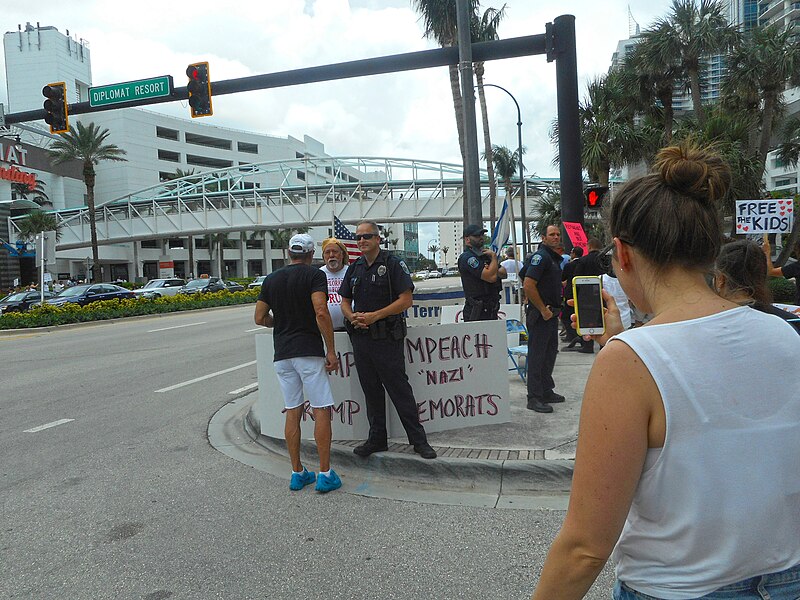 File:Moveon.org Anti Trump Family Separation Protests Diplomat Hotel Hollywood Florida June 30 2018 06.jpg