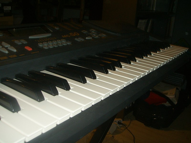 File:Musical Keyboard.jpg