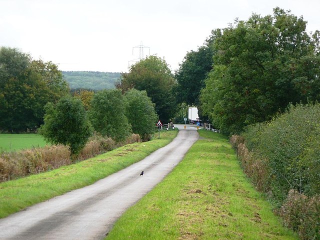 File:Narrow lane meets trunk road. - geograph.org.uk - 2134234.jpg