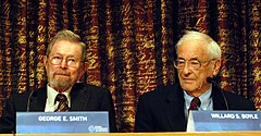 George E. Smith and Willard Boyle, 2009, photographed on a Nikon D80, which uses a CCD sensor Nobel Prize 2009-Press Conference KVA-19.jpg