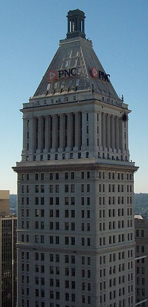 File:PNC Tower new.JPG