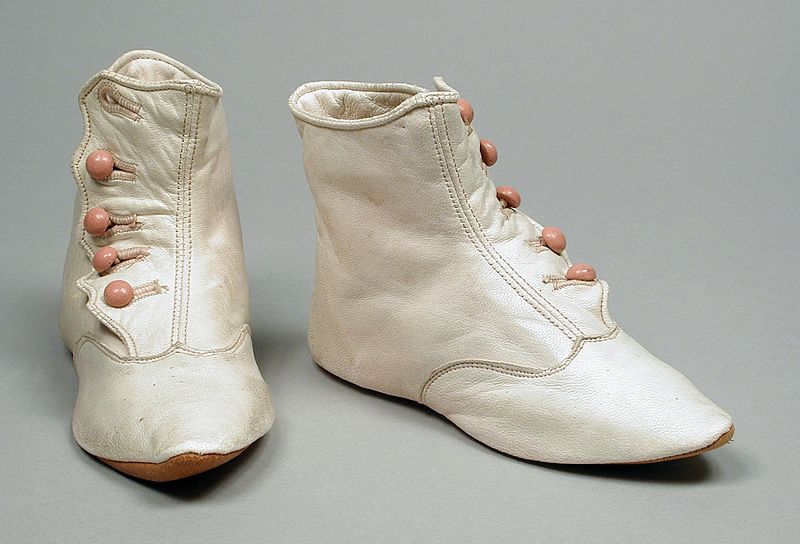 File:Pair of Infant's Boots LACMA M.54.21.4a-b.jpg