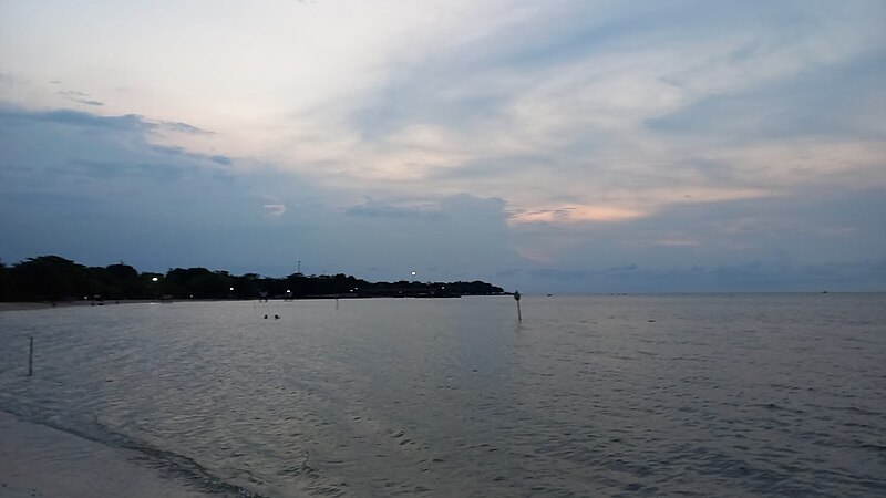 File:Pantai Bandengan Jepara.jpg