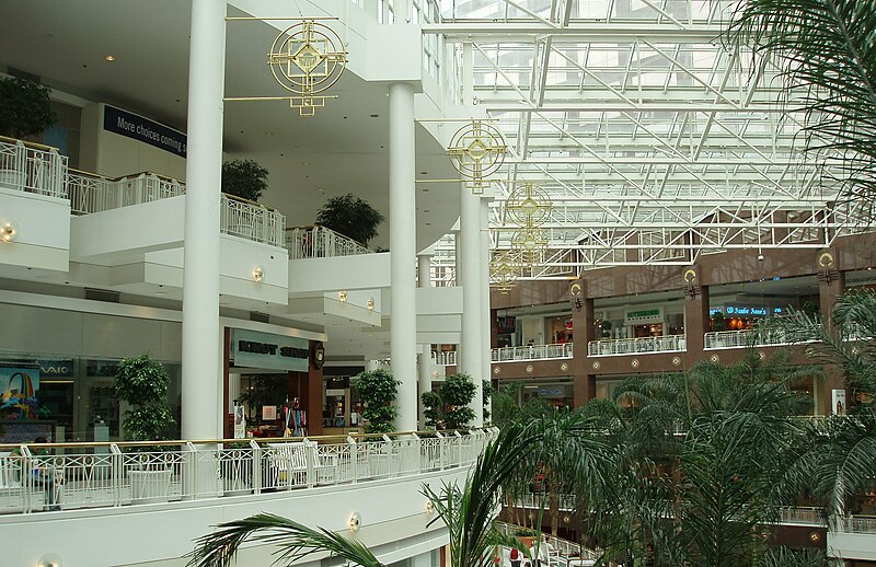 File:Pentagon city shopping mall.jpg