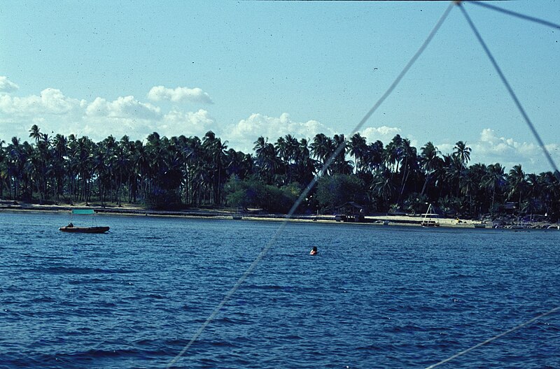 File:Philippines-1981-07 hg.jpg