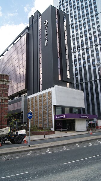 File:Premier Inn and Sky Plaza, Clay Pit Lane, Leeds (20th June 2012).JPG