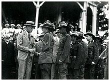 In Ashburton, New Zealand, with returned servicemen, 1920 Prince of Wales in Ashburton, Royal Tour 1920.jpg