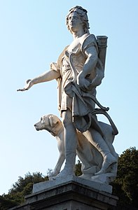 Reggia Caserta statua 03-09-08.jpg