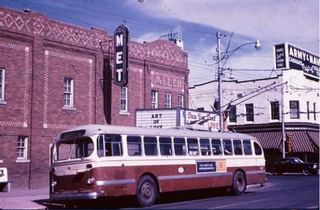 A trolleybus on Broad Street in 1965. The movie theatre and department store were later demolished. Regina saw a number of buildings demolished from 1