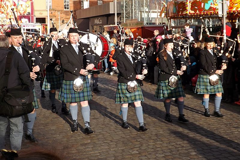 File:Reindeer Parade (10948794553).jpg