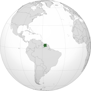 Суринам на карте мира,светло-зелёным цветом отмечены спорные территории.