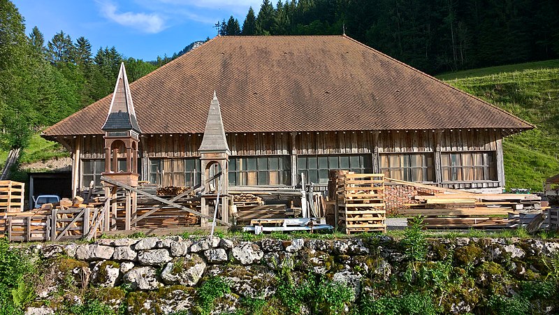 File:Saint-Pierre-d'Entremont (Isère), tournerie de Saint-Même.jpg