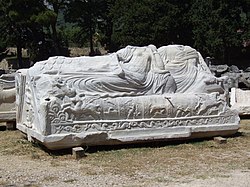 Salona - ancient tomb.JPG