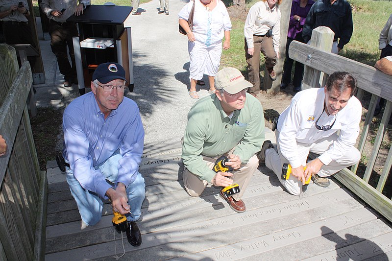 File:Secretary Salazar, Ducks Unlimited Chairman John Pope, and Director Dan Ashe (6280198088).jpg