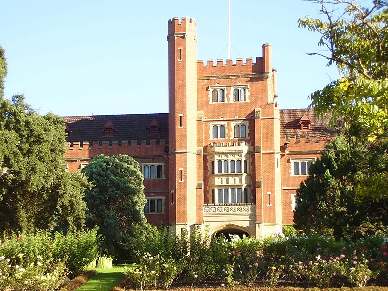 File:St George's College.JPG