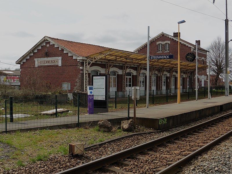 File:Steenwerck la gare (3).jpg