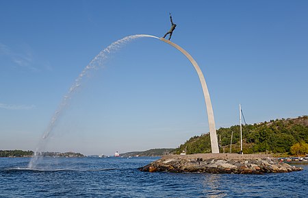 Fail:Stockholm Sweden God-Father-on-the-Rainbow-01.jpg