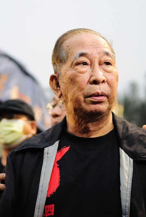 Szeto Wah at the 21st anniversary candlelight vigil in Causeway Bay, Hong Kong