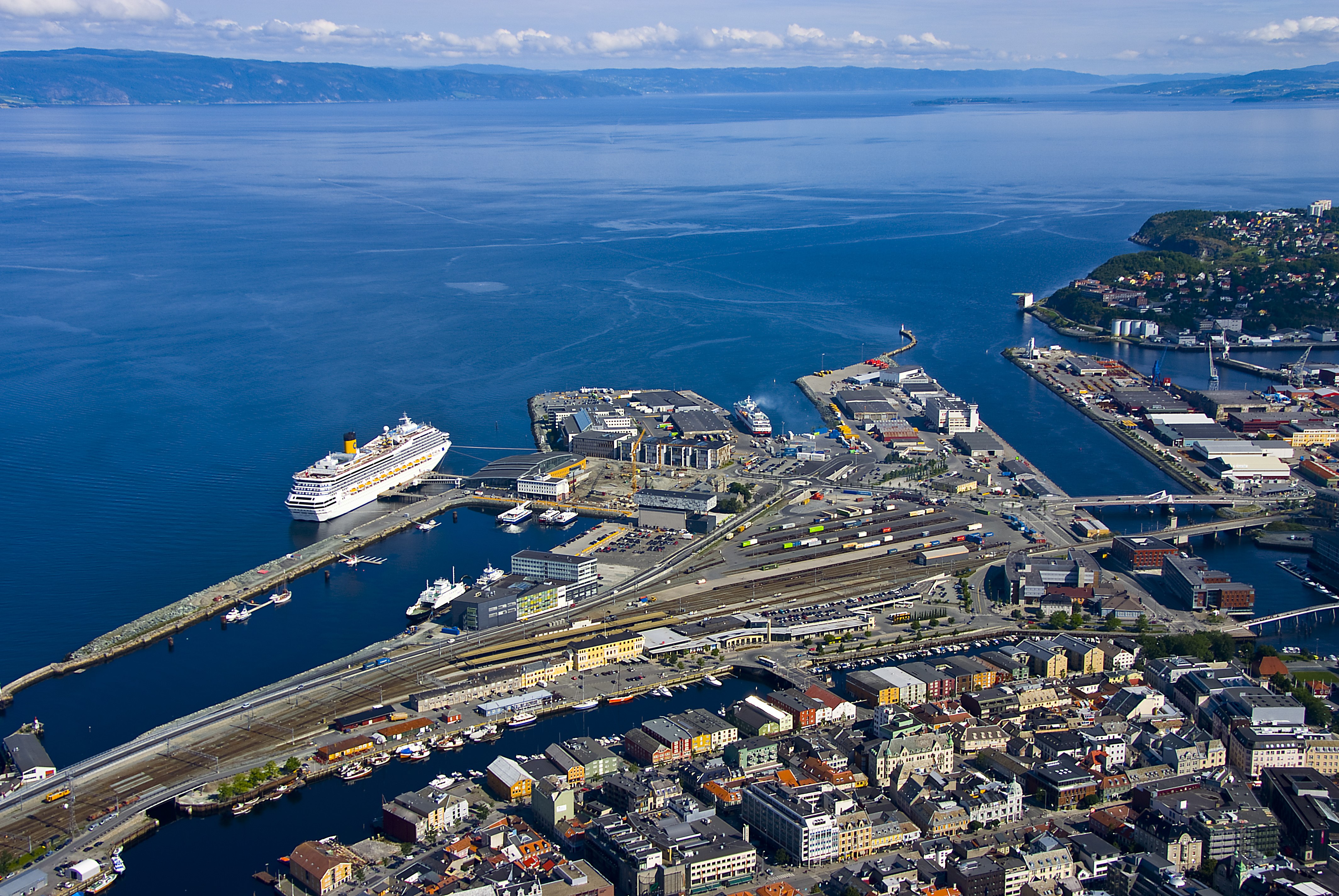 Каналы норвегии. Тронхейм. Тронхейм Норвегия. Порт Тронхейм. Trondheim (Тронхейм).