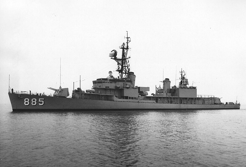 File:USS John R. Craig (DD-885) at sea, in 1963.jpg