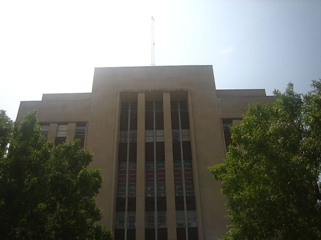 Upper portion of the Rapides Parish Courthouse in Alexandria