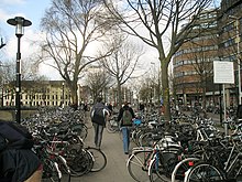 Bicycle parking in Utrecht (2006) Utrecht-post per le bici.JPG