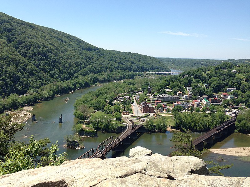 File:View from Maryland Heights Overlook, May 31, 2013 (19727074006).jpg