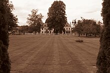 Manoir du Clap Vue esplanade.jpg