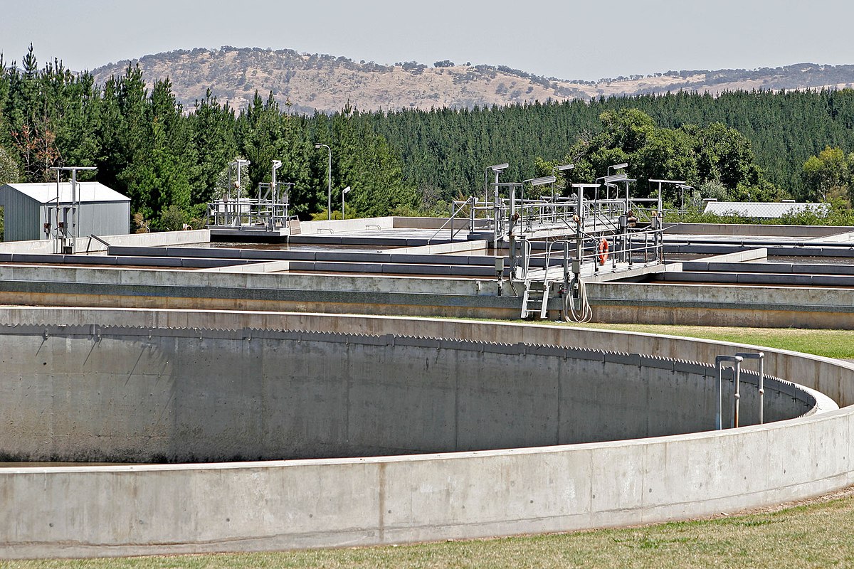 Tanque de almacenamiento de recuperación de agua de lluvia y aguas  residuales 2000 L, 2 trampas