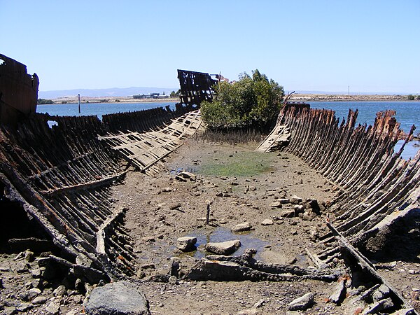 Wreck of the Sunbeam in the Garden Island graveyard