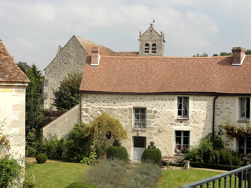 File:Wy-dit-Joli-Village (95), musée de l'Outil, jardin (ancienne grange, propriété privée) 1.JPG