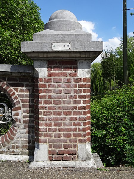 File:Zomerhofbrug - Oude Noorden - Rotterdam - Number plate (in context).jpg