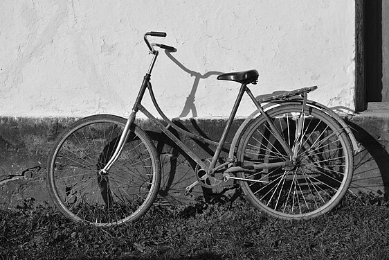 Bicycle near the wall