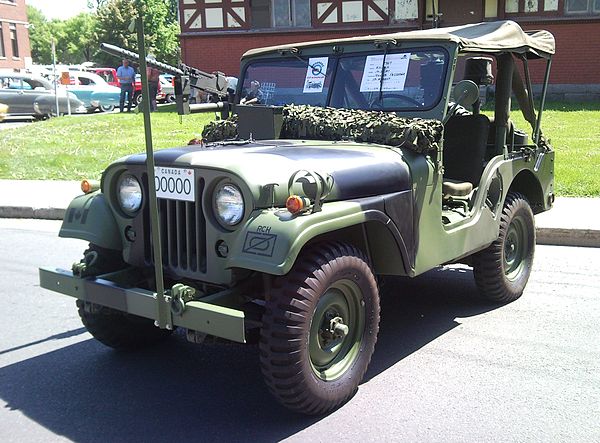 1967 Kaiser Jeep in Canadian colours