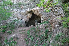 Вход в пещеру МАН (верхний ярус)